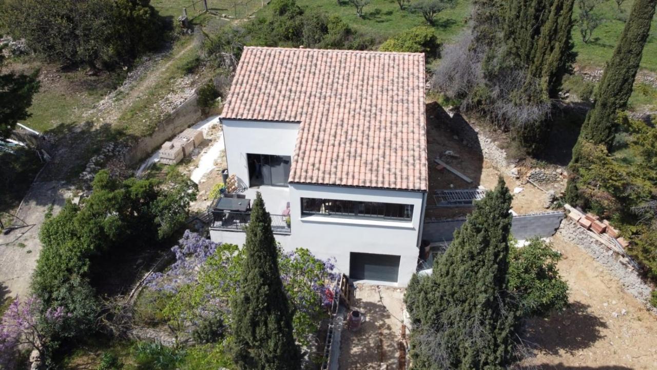 Proche Lac du Salagou, Chambre agréable avec salle d'eau et WC privé Lacoste  Exterior foto